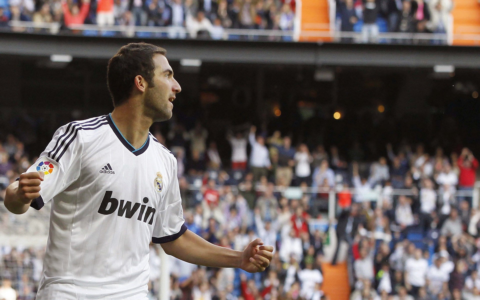 亚博体育-拜仁正式签下天才中场