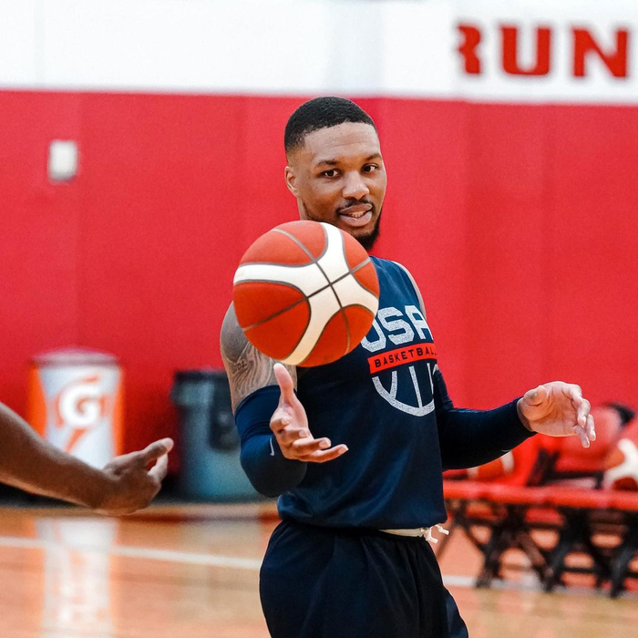 亚博体育官网-杜兰特在更衣室枪杀库里